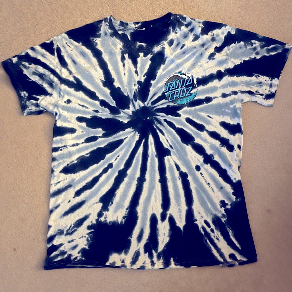 Santa Cruze tie-dye surf/skater t-shirt.